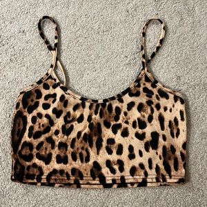 MISSGUIDED Animal Print Crop Top